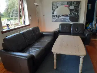 2+3 mørkebrune lædersofaer