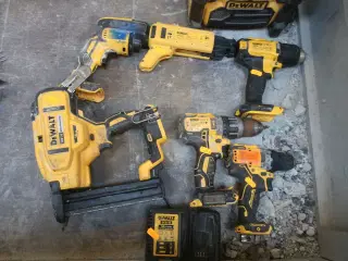 5 stk. akku håndværktøj DEWALT og lader