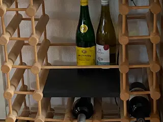 Købes Bodrum vinreol magen til billedet