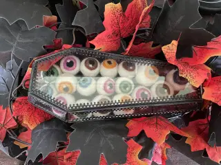 Nålefiltet eyeballs, halloween dekoration