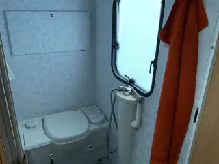 Adria campingvogn A432 PX