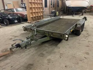 Maskintrailer 2500 kg