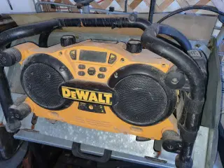 Dewalt radio 