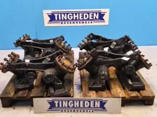 New Holland CR10.90 Spindel L.  84446945 (8 Stk)