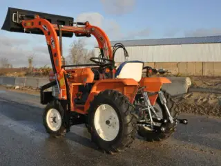 Traktor-Kubota B1400D 4x4 med FL-250 frontlæsser!
