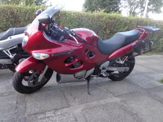 Suzuki GSX F 750