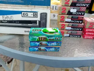 Video 8 bånd nye i cellofan 3 stk
