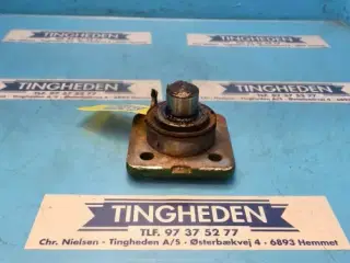 John Deere 6215R Pin AL175786