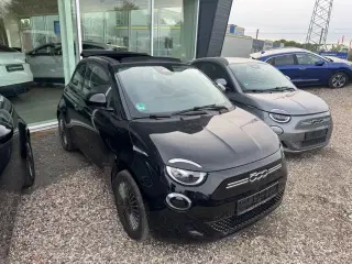 Fiat 500e 42 Icon Cabrio