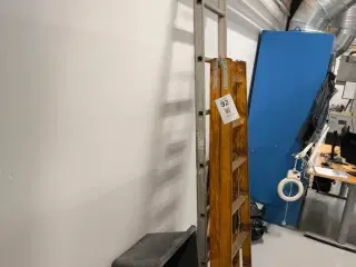 2 stk. stiger RAUFOSS alu og WIBE træ