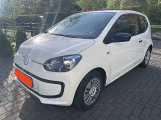 VW UP! - med Navi og lavt km-tal!