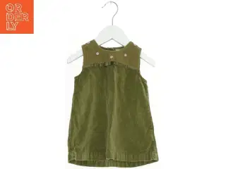 Grøn kjole med broderet detaljer fra H&M (str. 68)