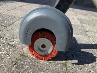 Fliserenser til ukrudt i flisefuger