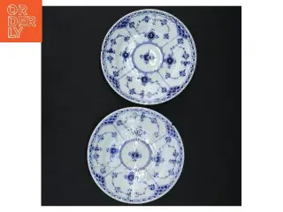 Kongeligt porcelæn tallerkener, musselmalede, 2 stk. fra Royal Copenhagen (str. Ø 14 cm)