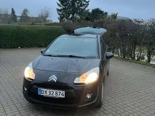 Velholdt CITROËN C3 udbydes til salg.