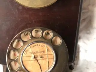 Antik telefon