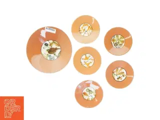 Skål og tallerkner fra Aluminia (str. 21 x 21 cm og 32 x 32 cm)