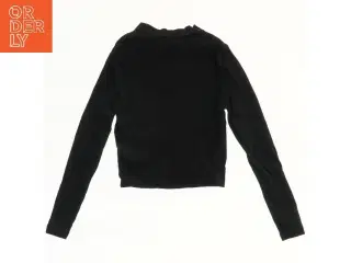 Langærmet sort bluse fra Only (str. 134)
