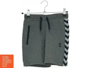 Hummel shorts (str. 116 cm)