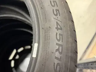 255/45/19 sommerdæk sælges. Tesla Y juniper