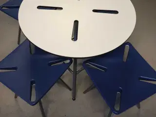 Cafe bord og stole 