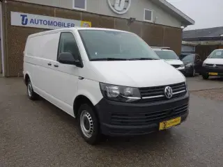 VW Transporter 2,0 TDi 150 Kassevogn lang