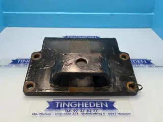 New Holland T6030 Beslag 87642177