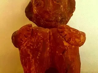 * Fantastisk figur - i keramik