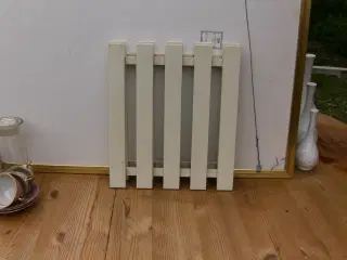 Bord skåner i træ