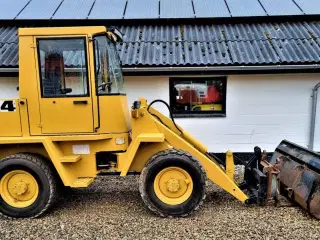 Zeppelin ZL4 / 3200 kg minilæsser / 2 redskaber / Perkins motor