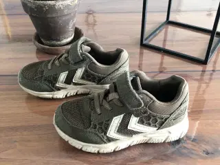 Hummel sneakers str 26