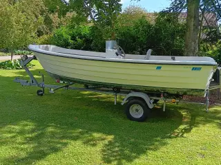 Crescent 465 med trailer
