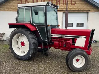 IH 844s