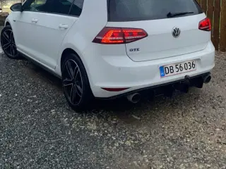 VW Golf GTE 1.4 TSI Hybrid