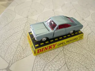 1 stk Esso Tankvogn og Opel Rekord 1900