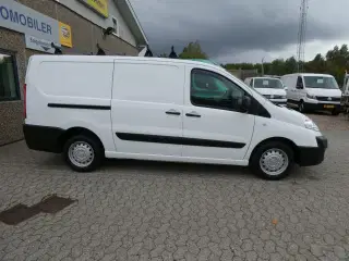 Toyota ProAce 2,0 D 128 T2 L2H1