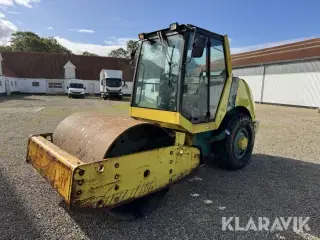 Vejtromle Ammann AC70 valsetog