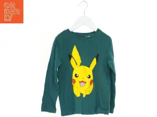 Langærmet T-shirt med Pikachu motiv fra H&M (str. 116)