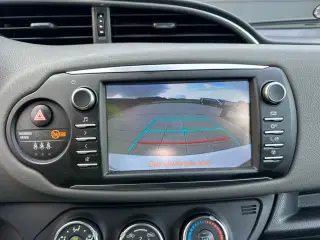 Toyota Yaris 1,0 T2 Van