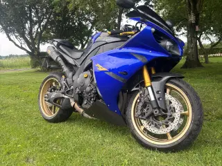 Yamaha R1 2009