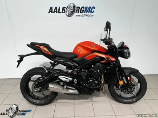 Triumph Street Triple R Matt Baja Orange