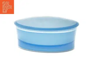 Blå plastikbeholder med låg (str. 17x8 cm)