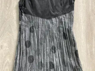 Kjole fra Wearhouse str. L
