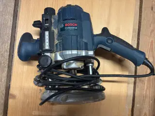 Bosch GKF 1250 CE overfræser