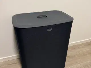 Joseph Joseph vasketøjskurv med 3 rum