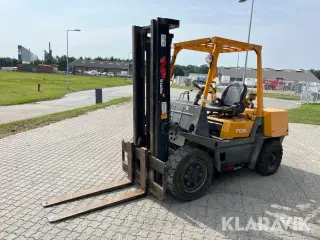 Truck TCM FHD36Z8