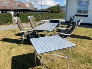 Diverse fortelt møbler