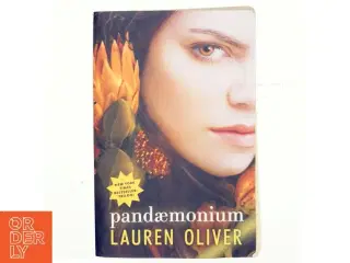 Pandæmonium af Lauren Oliver (Bog)