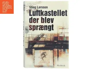 Luftkastelletderblevsprngt Stir up a Hornets&#39; Nest of Girl. Shi Dige Larsen. the Danish Original. Hardcover](chinese Edition) af Stieg Larsson (Bo