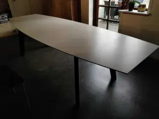 Spisebord med 2 plader